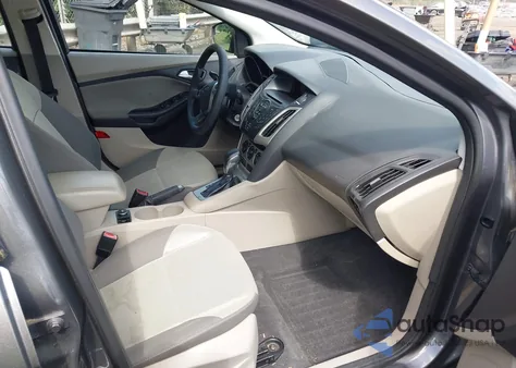 2012 Ford Focus Se z USA, uszkodzony, nr VIN 1FAHP3F22CL125941